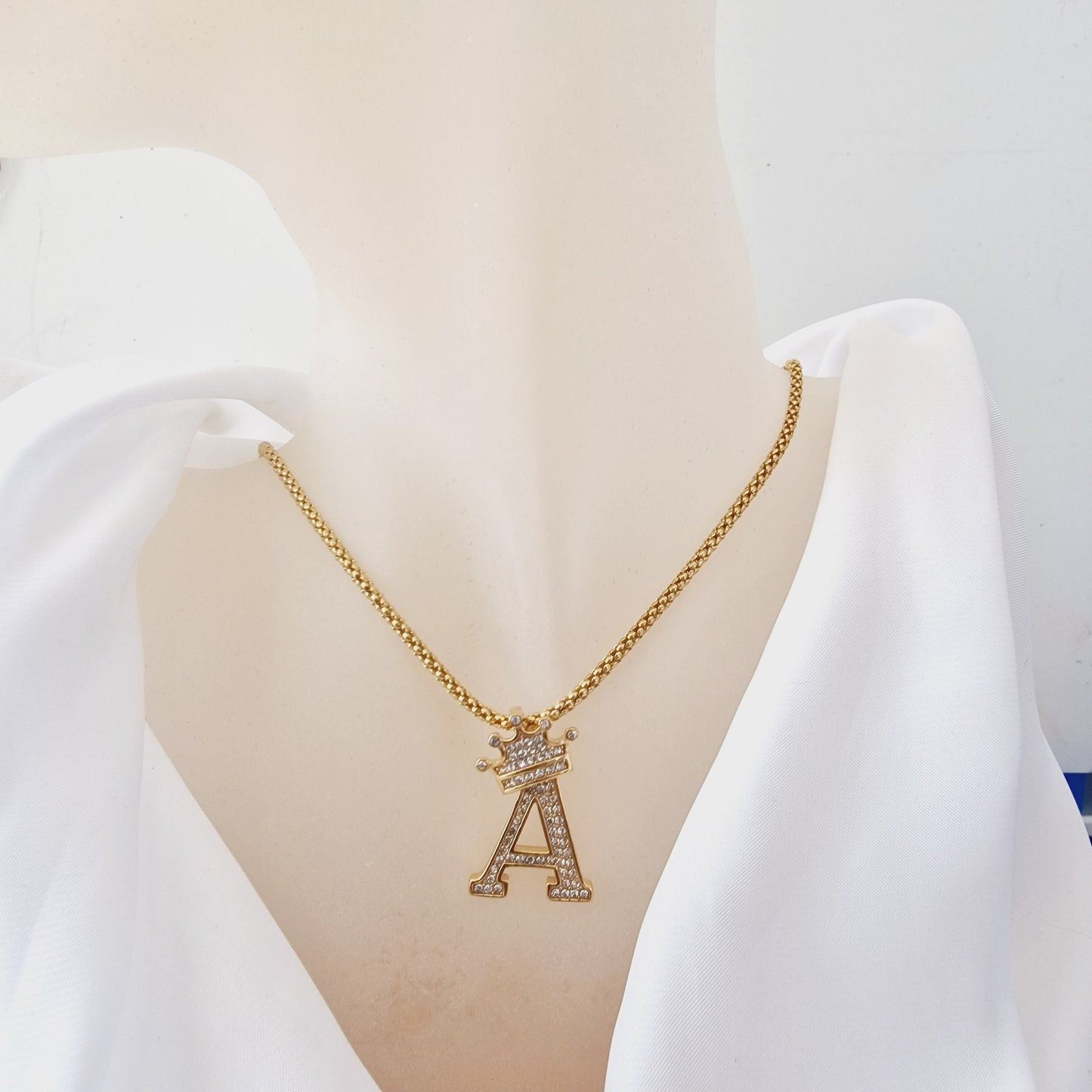 Colar Letra ( aço inoxidável )