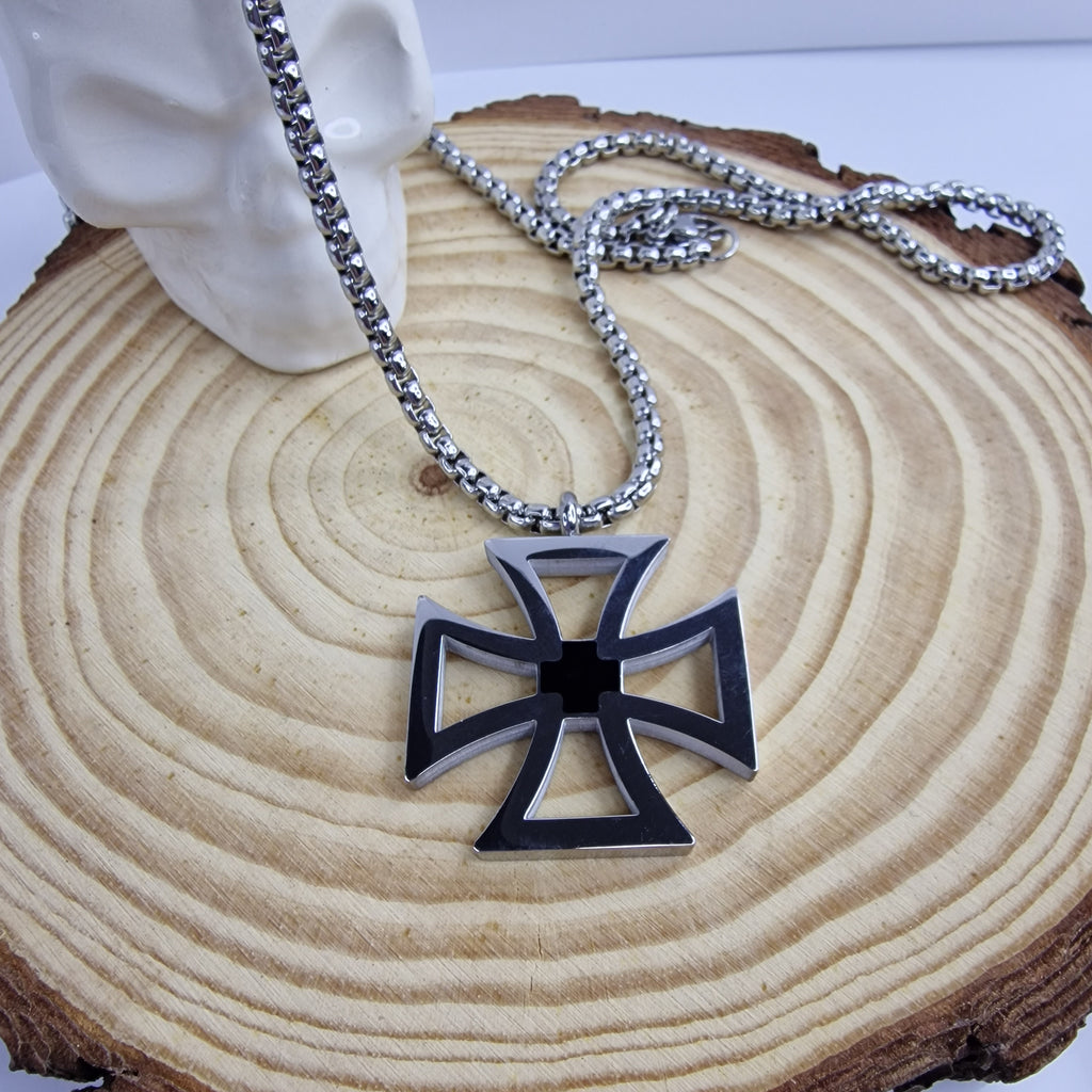 Colar Iron Cross (aço inoxidável)